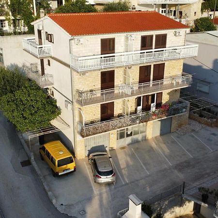 Apartments Duvnjak Омиш Экстерьер фото