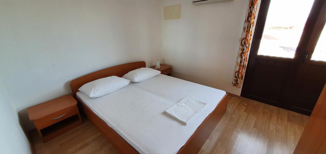Apartments Duvnjak Омиш Экстерьер фото
