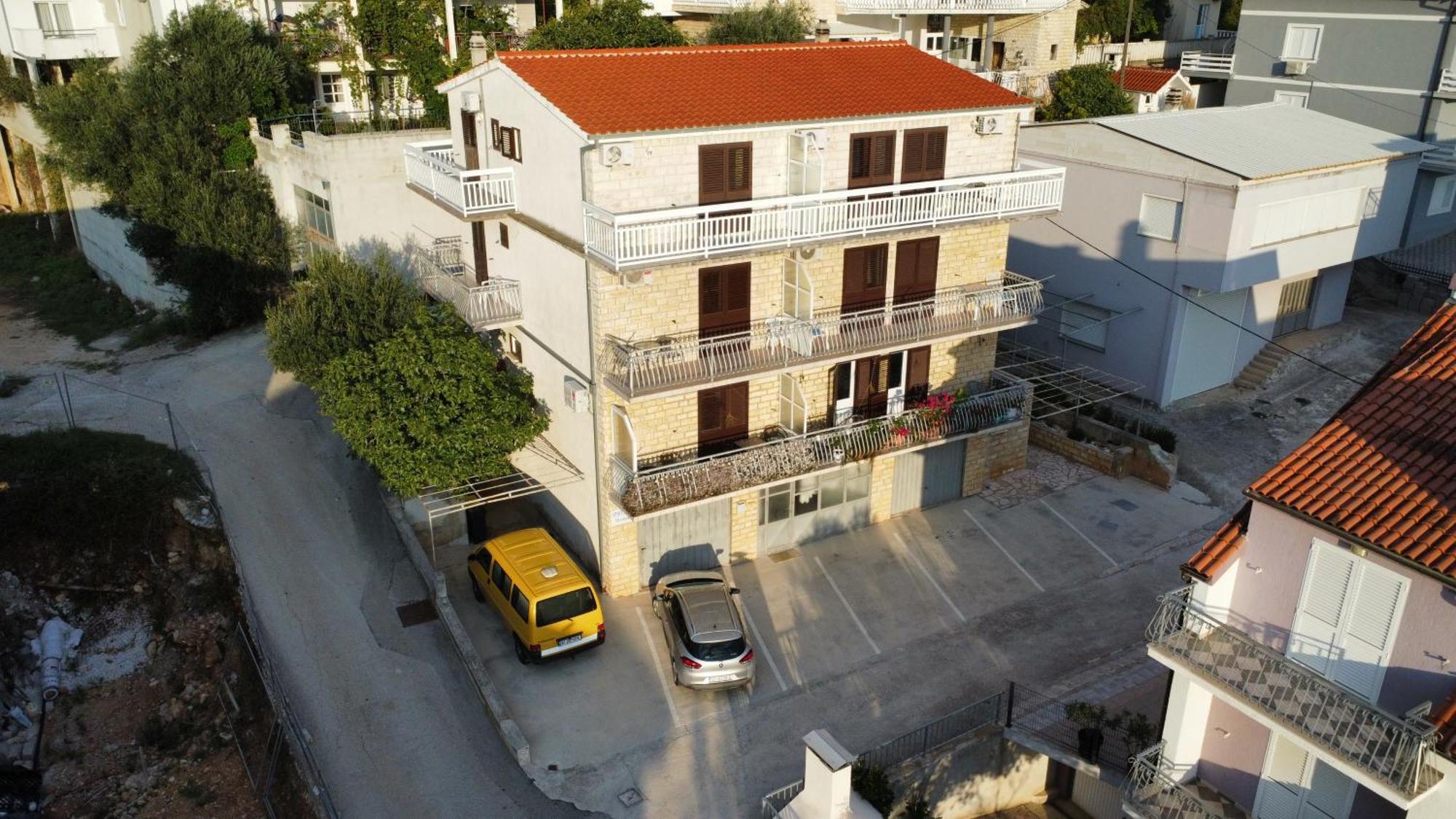 Apartments Duvnjak Омиш Экстерьер фото